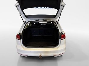 Volkswagen Passat bild 11