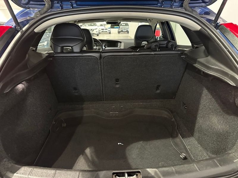 Volvo V40 bild 10