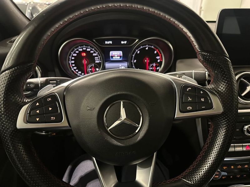 Mercedes GLA200 bild 15