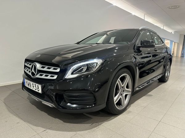 Mercedes GLA200 4 MATIC AMG / Backkamera / Navigati... - 2018