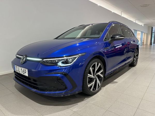Volkswagen Golf I 1.5 eTSI R-Line / Backkamera / Sensorer Bak / Harman - 2023