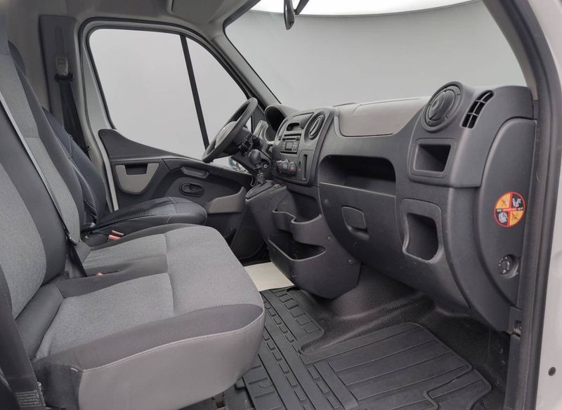 Nissan NV400 bild 6