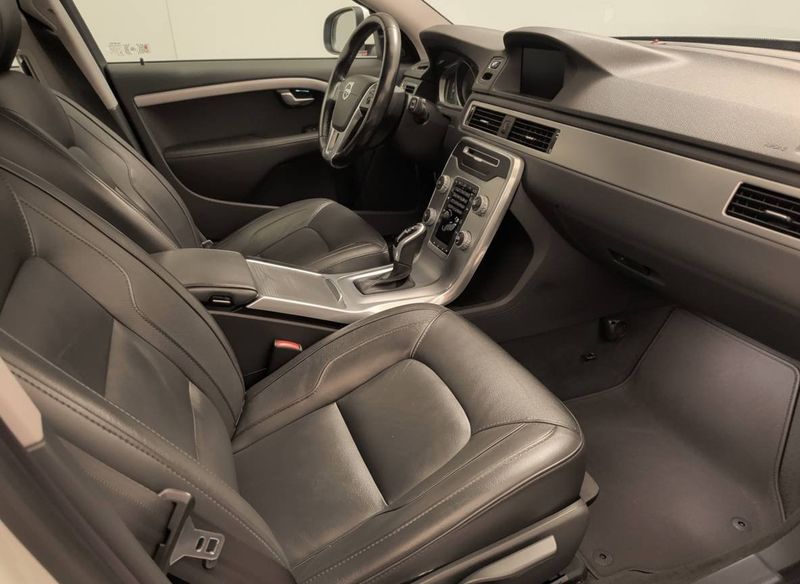 Volvo V70 bild 8