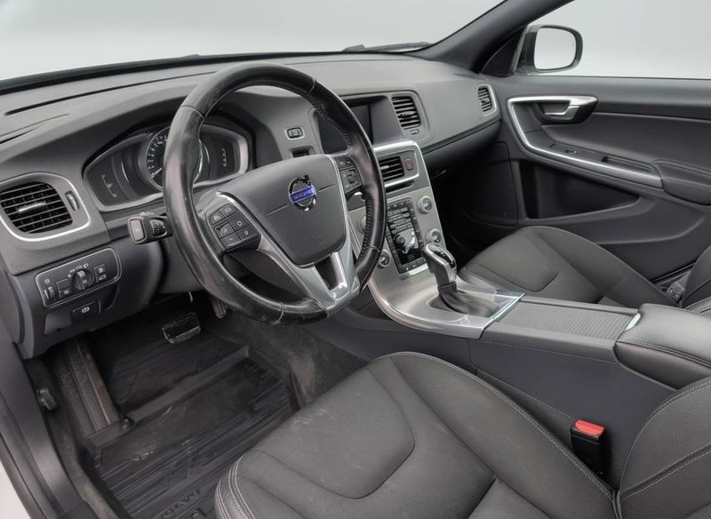 Volvo V60 bild 3