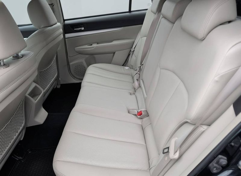 Subaru Legacy bild 5