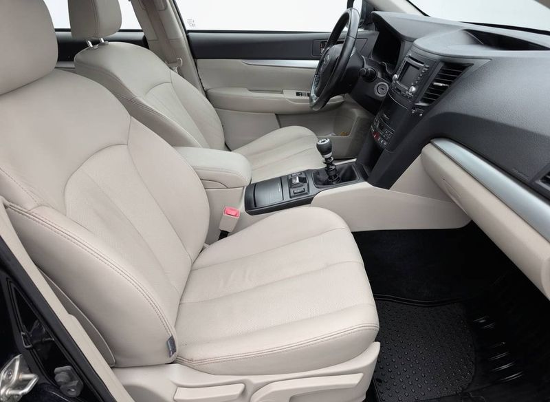 Subaru Legacy bild 6