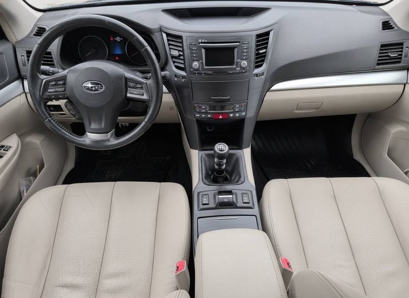 Subaru Legacy bild 4