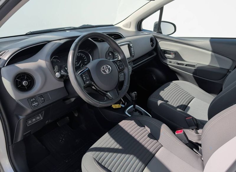 Toyota Yaris bild 2