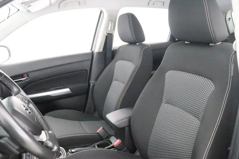 Suzuki Vitara bild 14
