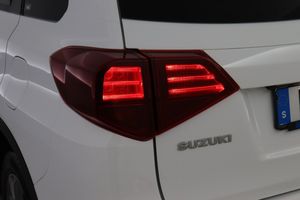 Suzuki Vitara bild 9