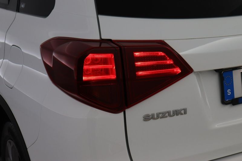 Suzuki Vitara bild 9