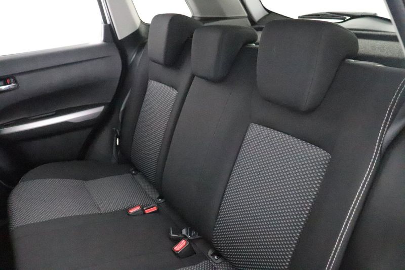 Suzuki Vitara bild 16