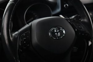 Toyota C-HR bild 23