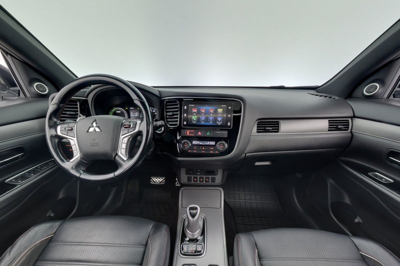 Mitsubishi Outlander bild 17