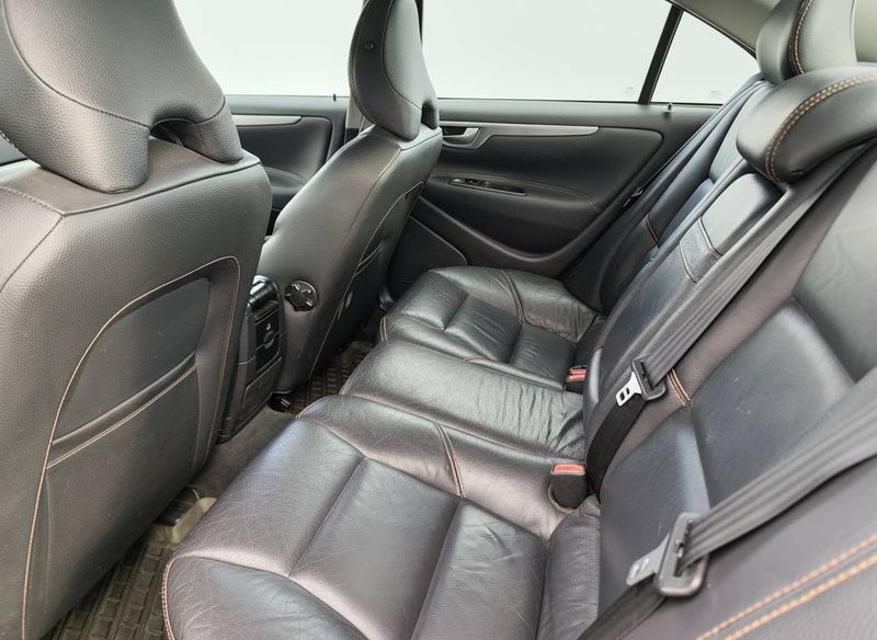 Volvo S60 bild 5