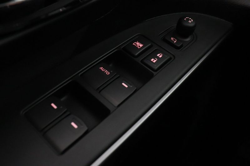 Suzuki S-CROSS bild 30