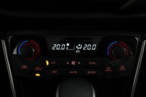 Suzuki S-CROSS bild 27