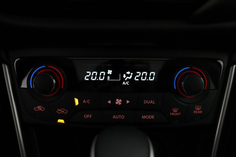 Suzuki S-CROSS bild 27