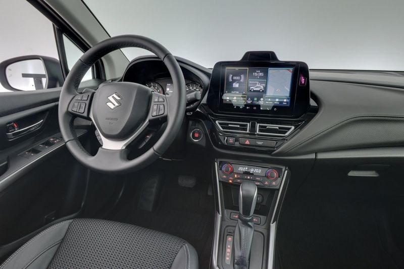 Suzuki S-CROSS bild 21