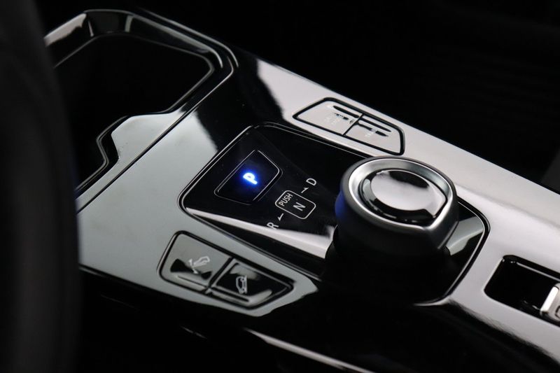 Suzuki e Vitara bild 14
