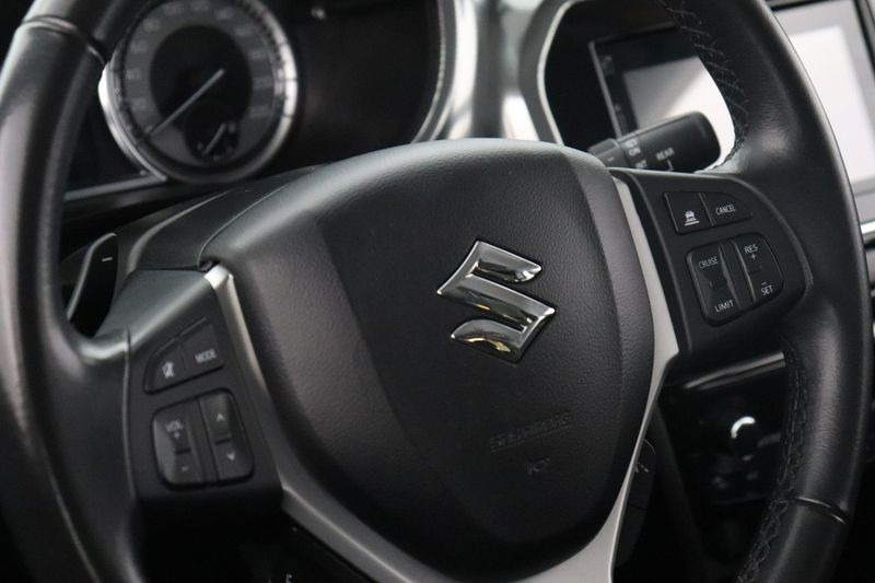 Suzuki Vitara bild 17