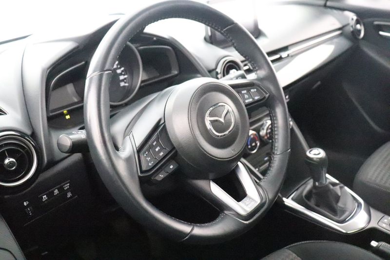 Mazda 2 bild 10