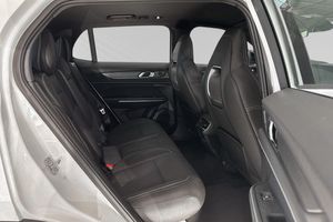 Lynk & Co 01 bild 10
