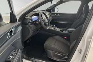 Lynk & Co 01 bild 6