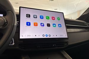 Lynk & Co 01 bild 18