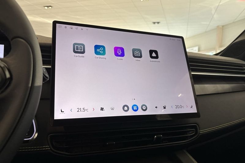 Lynk & Co 01 bild 19
