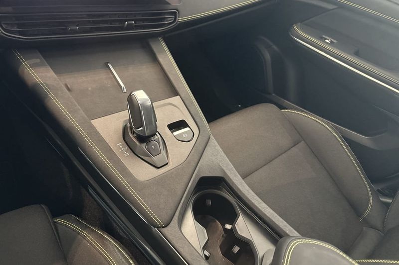 Lynk & Co 01 bild 14