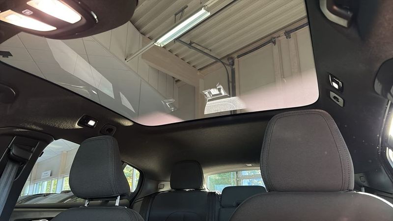 Volvo EC40 bild 16