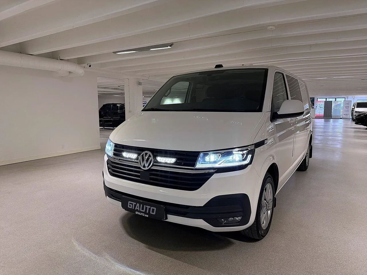 Vehicle image 31