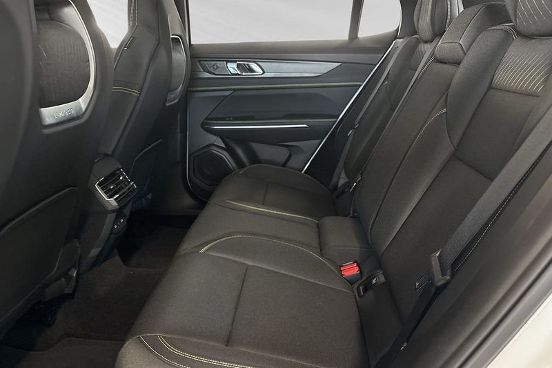 Lynk & Co 01 bild 7