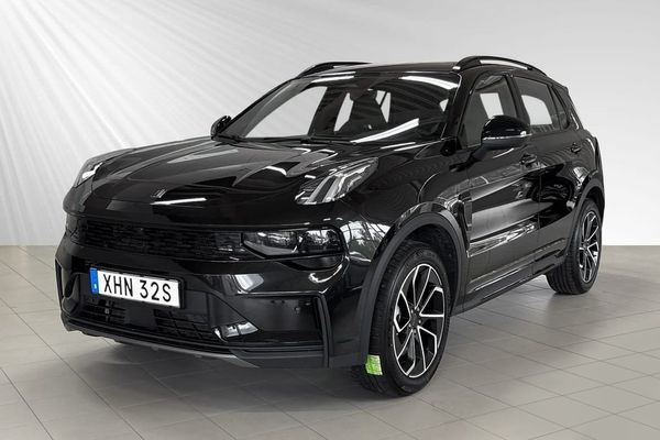Lynk & Co 01 Core PHEV KVARV. NYBILSGARANTI - 2025