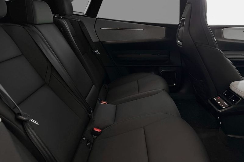 Polestar 4 bild 15