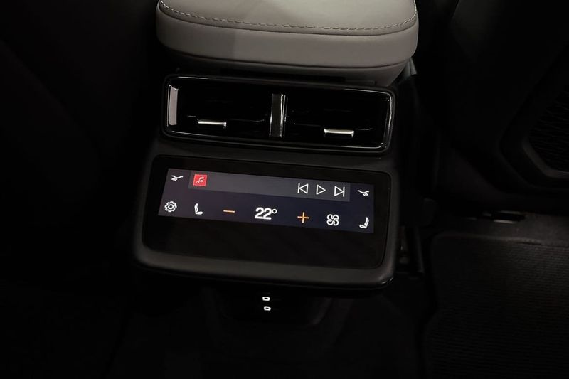 Polestar 4 bild 16