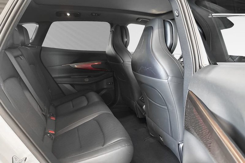 Lynk & Co 08 bild 10