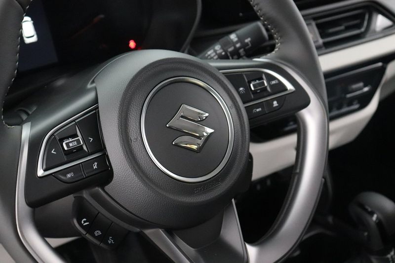 Suzuki Swift bild 17