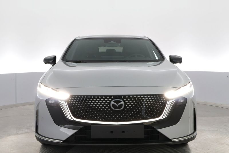 Mazda 6e bild 5