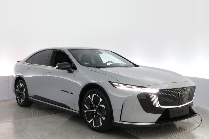 Mazda 6e bild 3