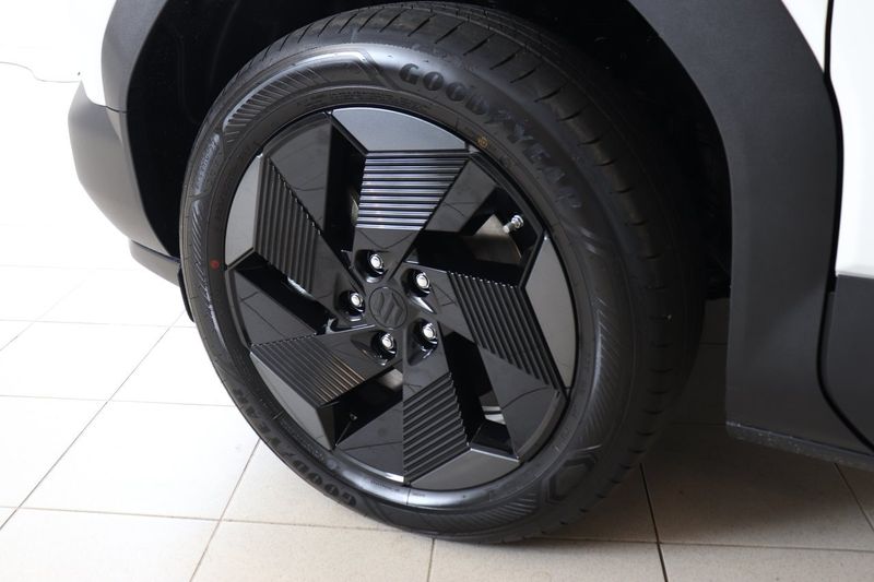 Suzuki e Vitara bild 8