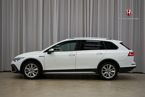 Volkswagen Golf Alltrack 2.0 TDI 4M Alltrack Executive Matrix Dvärm Drag Kamera - 2023