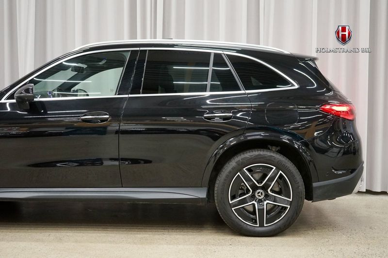 Mercedes GLC300 bild 7