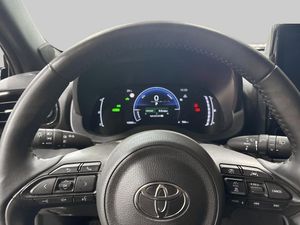 Toyota Yaris Cross bild 15