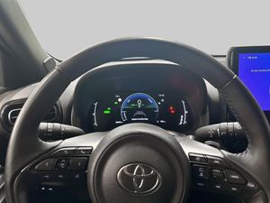 Toyota Yaris Cross bild 15