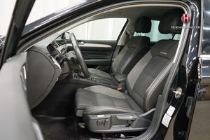 Volkswagen Passat bild 9