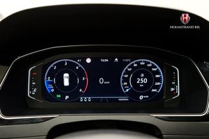 Volkswagen Passat bild 13