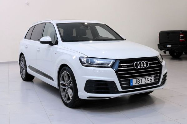 Audi Q7 3.0 TDI V6 quattro S Line / 7-sits / Pano / Drag - 2016