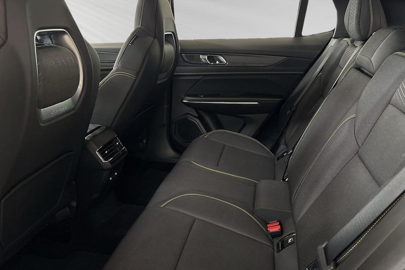Lynk & Co 01 bild 7